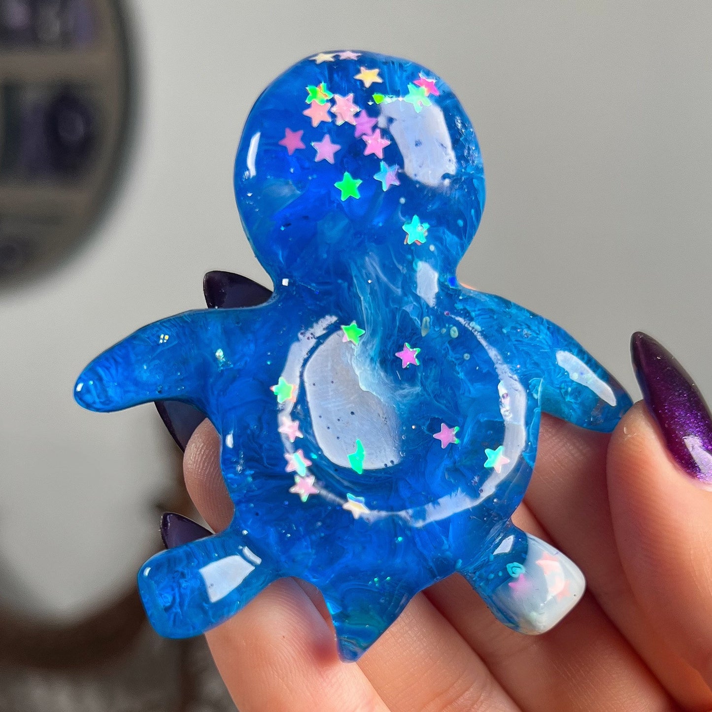 Resin Sea Turtle Sphere Stand
