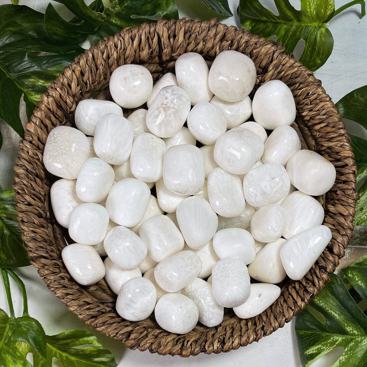 Scolecite Tumbles