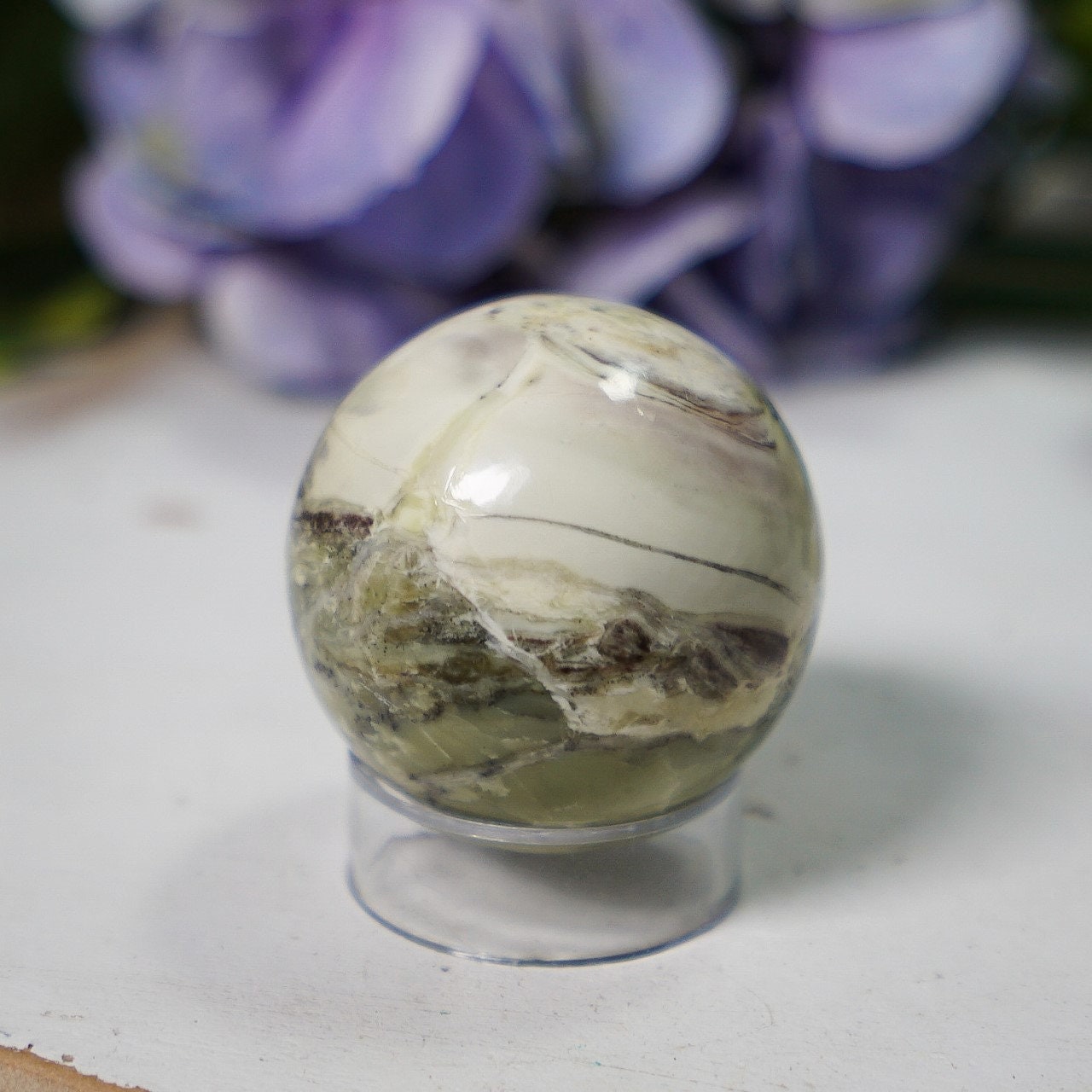 Pastel Green Serpentine Sphere