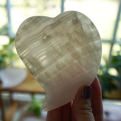 Mangano Calcite Heart Dish