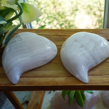 Mangano Calcite Heart Dish