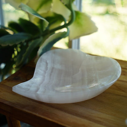 Mangano Calcite Heart Dish