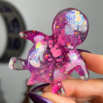 Resin Sea Turtle Sphere Stand
