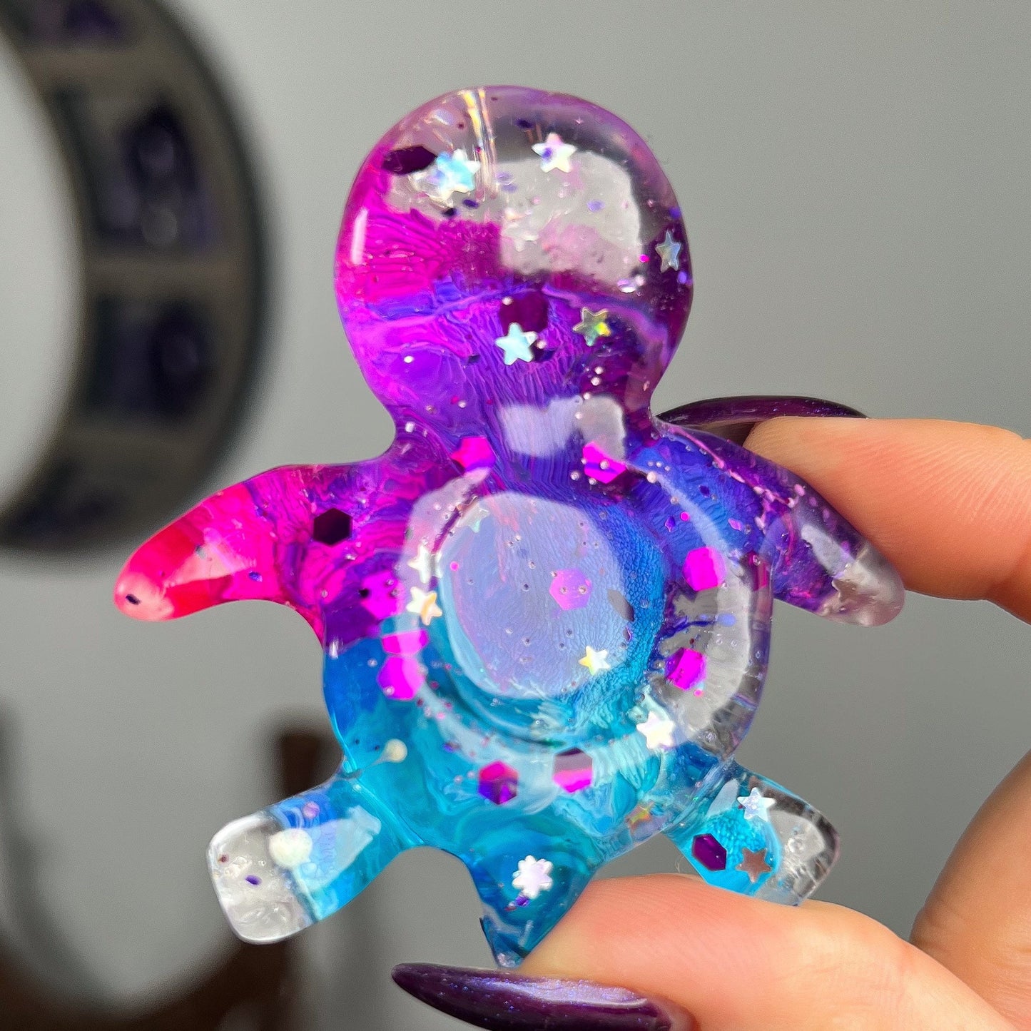 Resin Sea Turtle Sphere Stand