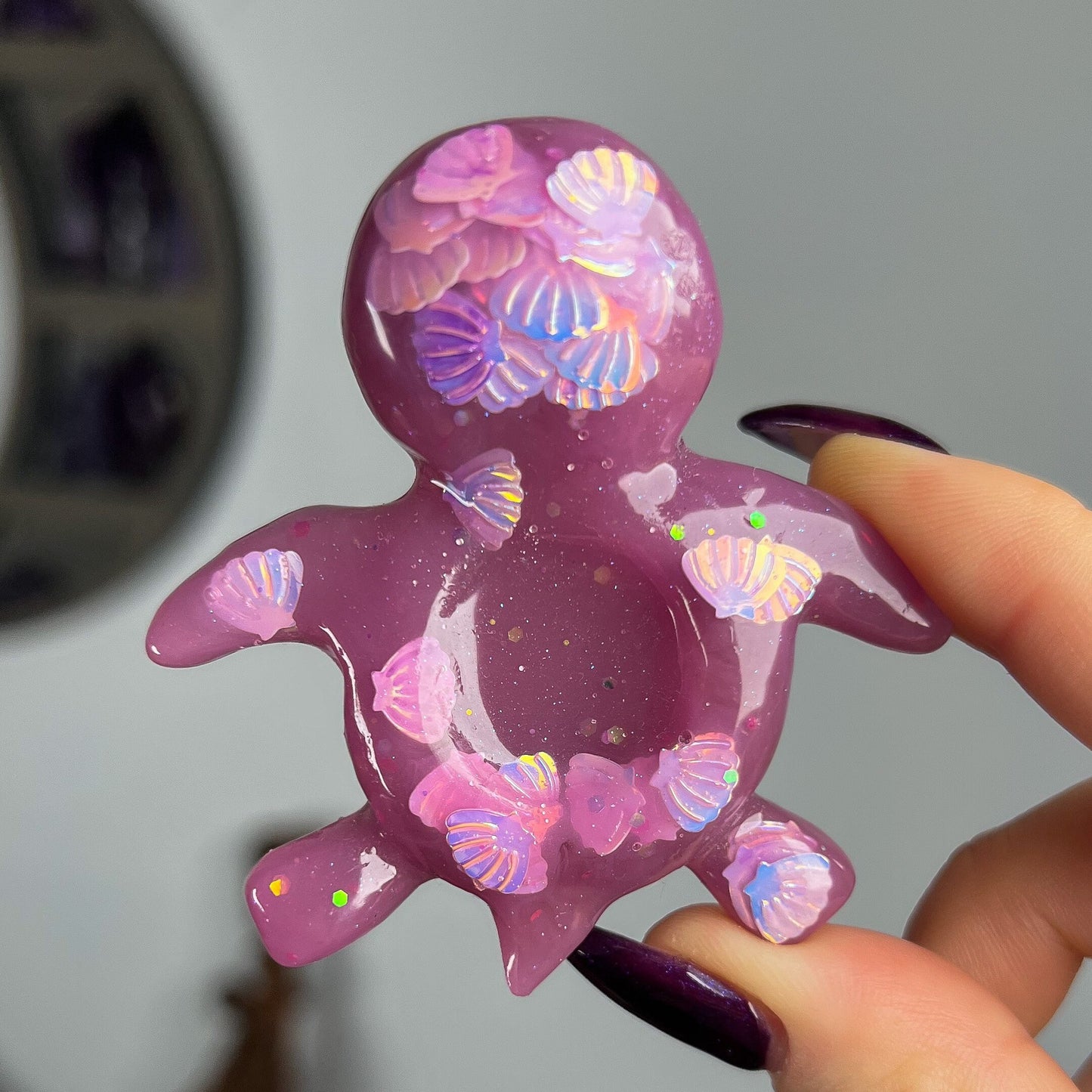 Resin Sea Turtle Sphere Stand