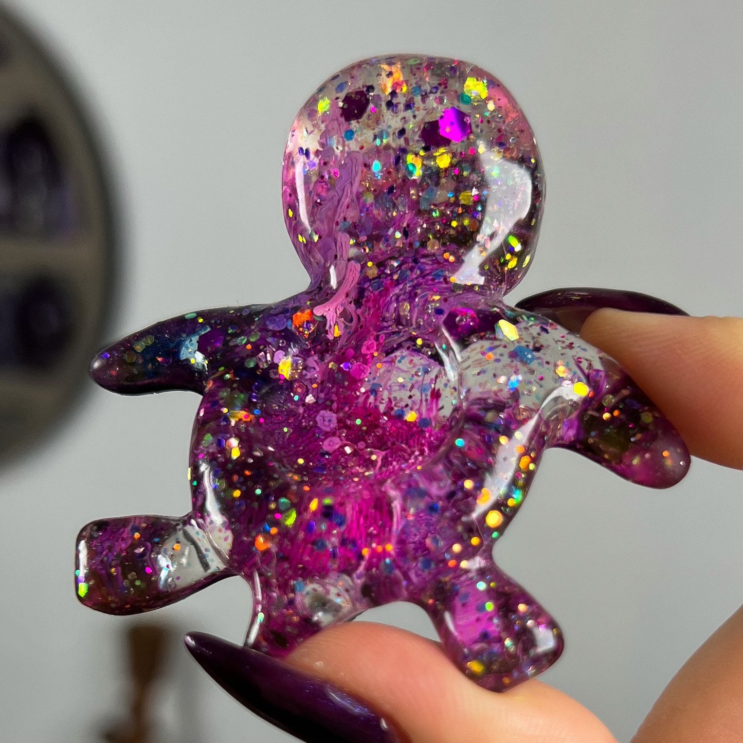 Resin Sea Turtle Sphere Stand