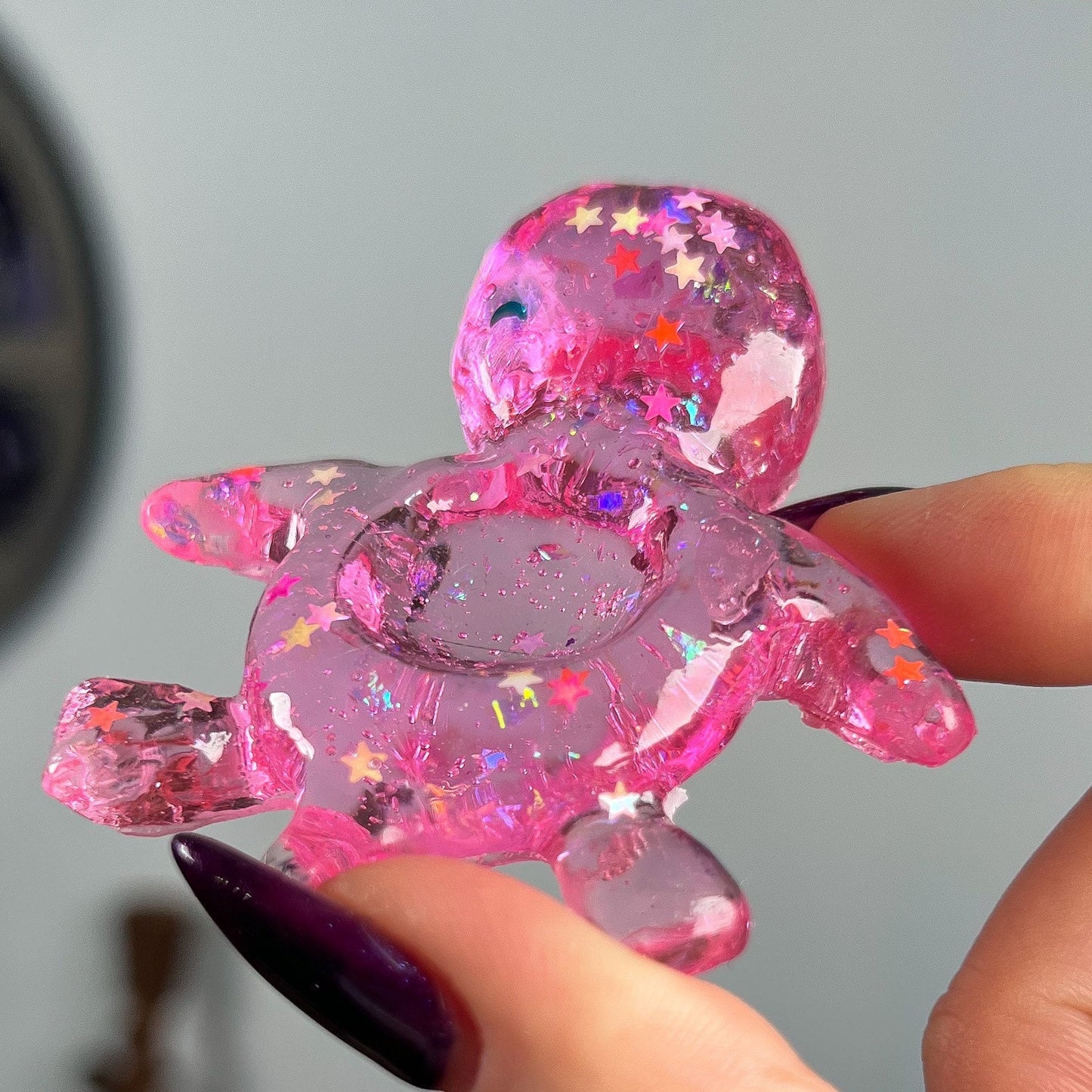 Resin Sea Turtle Sphere Stand