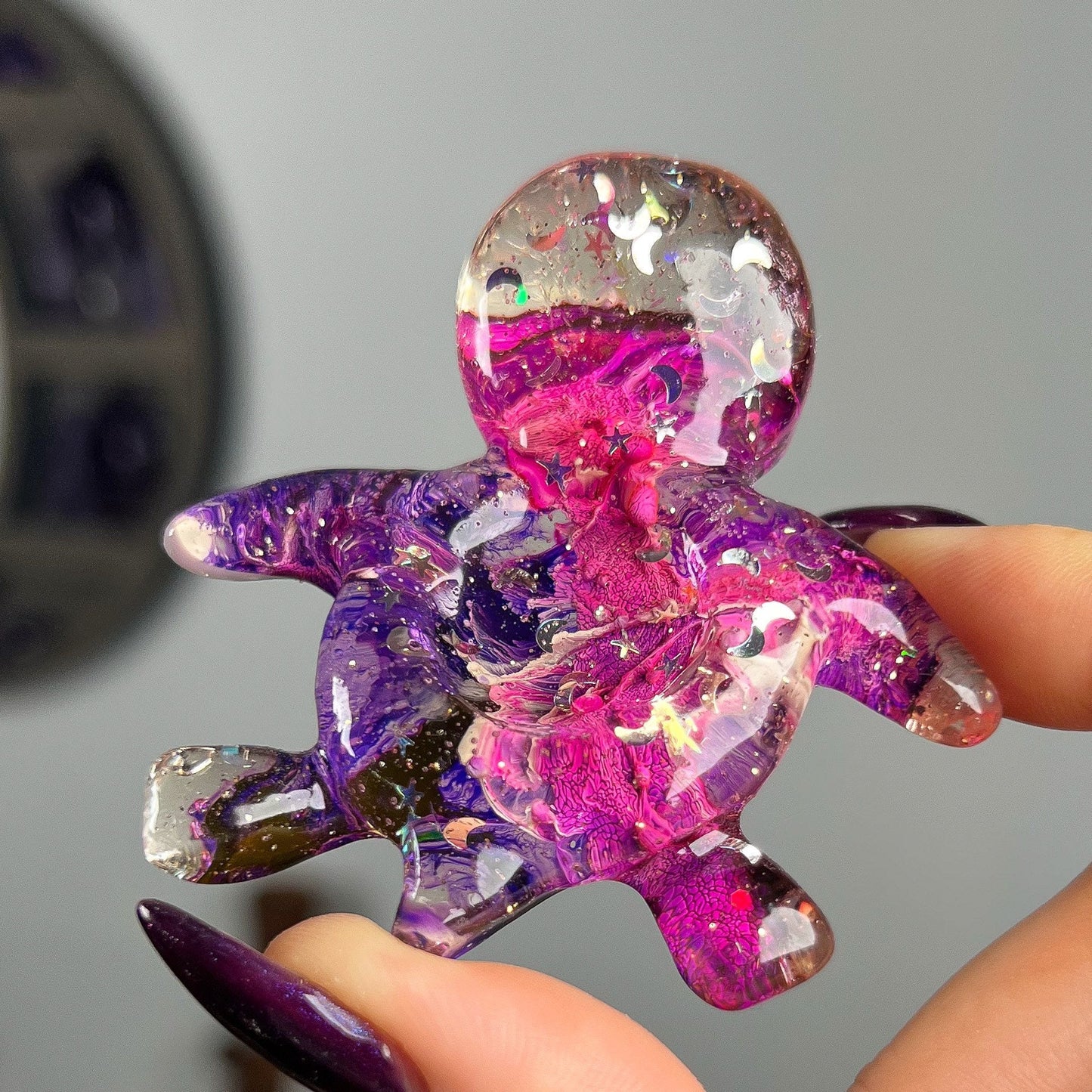 Resin Sea Turtle Sphere Stand