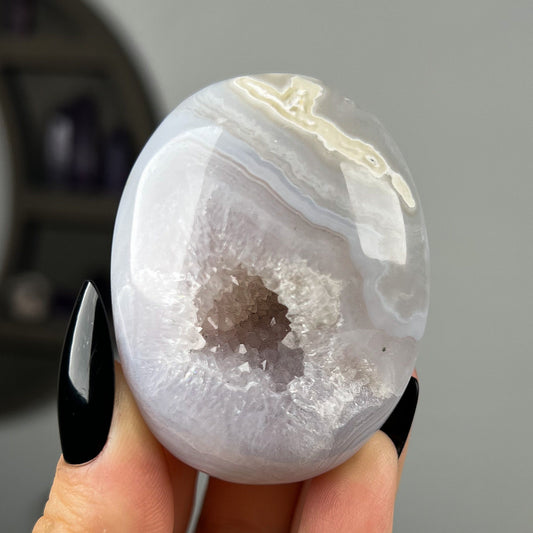Banded Agate Palm Stones