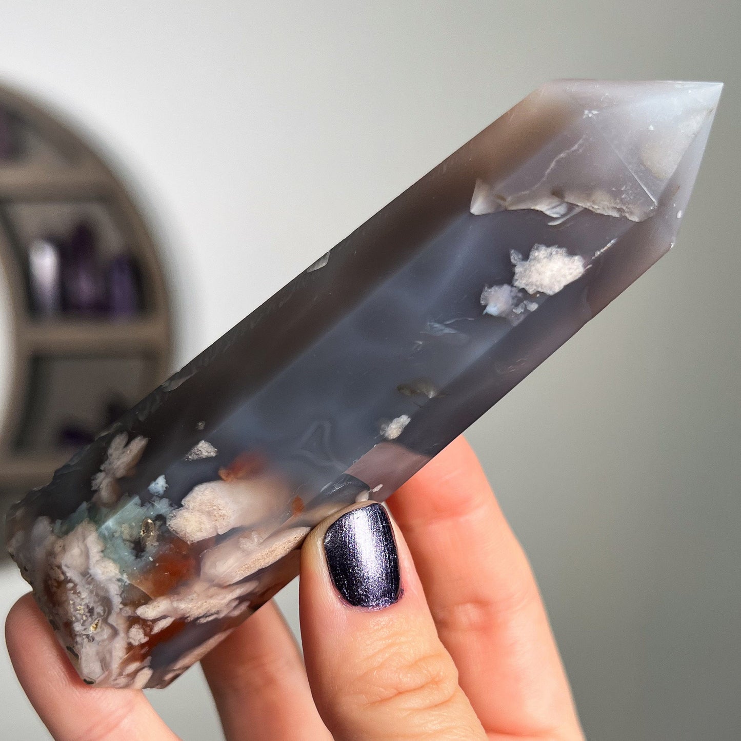 Gray Flower Agate Tower