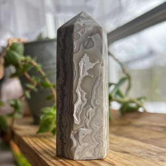 Crazy Lace Agate Tower