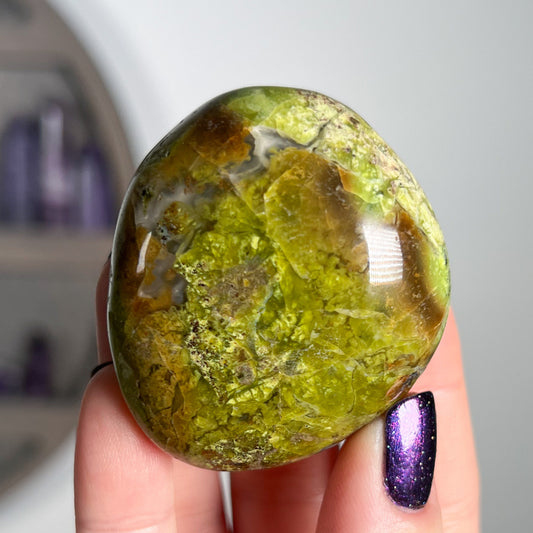 Green Opal Palm Stones
