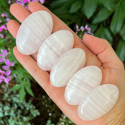 Mangano Calcite Palm Stone