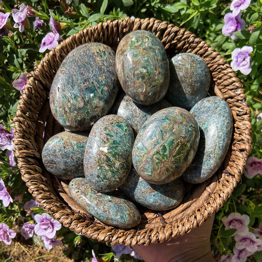 Blue Green Kyanite Palm Stone
