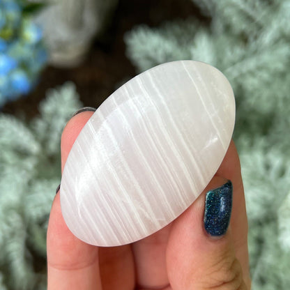 Mangano Calcite Palm Stone