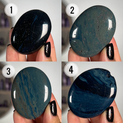 Sieber Agate Palm Stones
