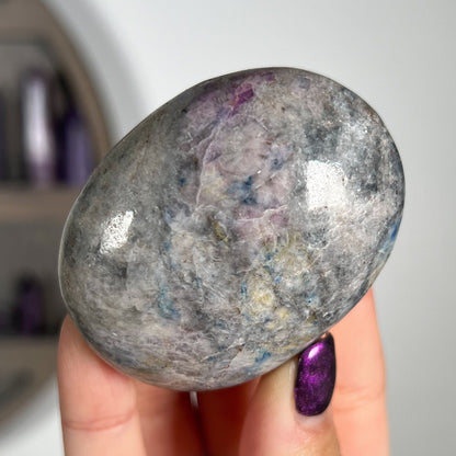 Hackmanite Palm Stones