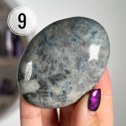 Hackmanite Palm Stones