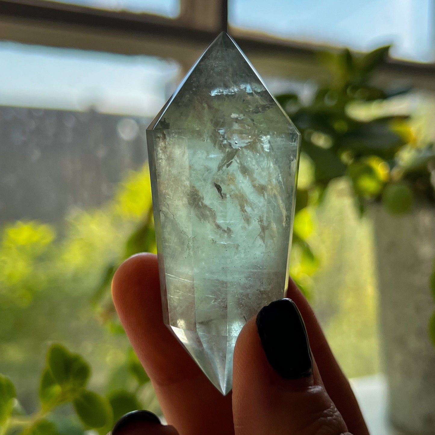 Green Fluorite Vogel with Rainbows