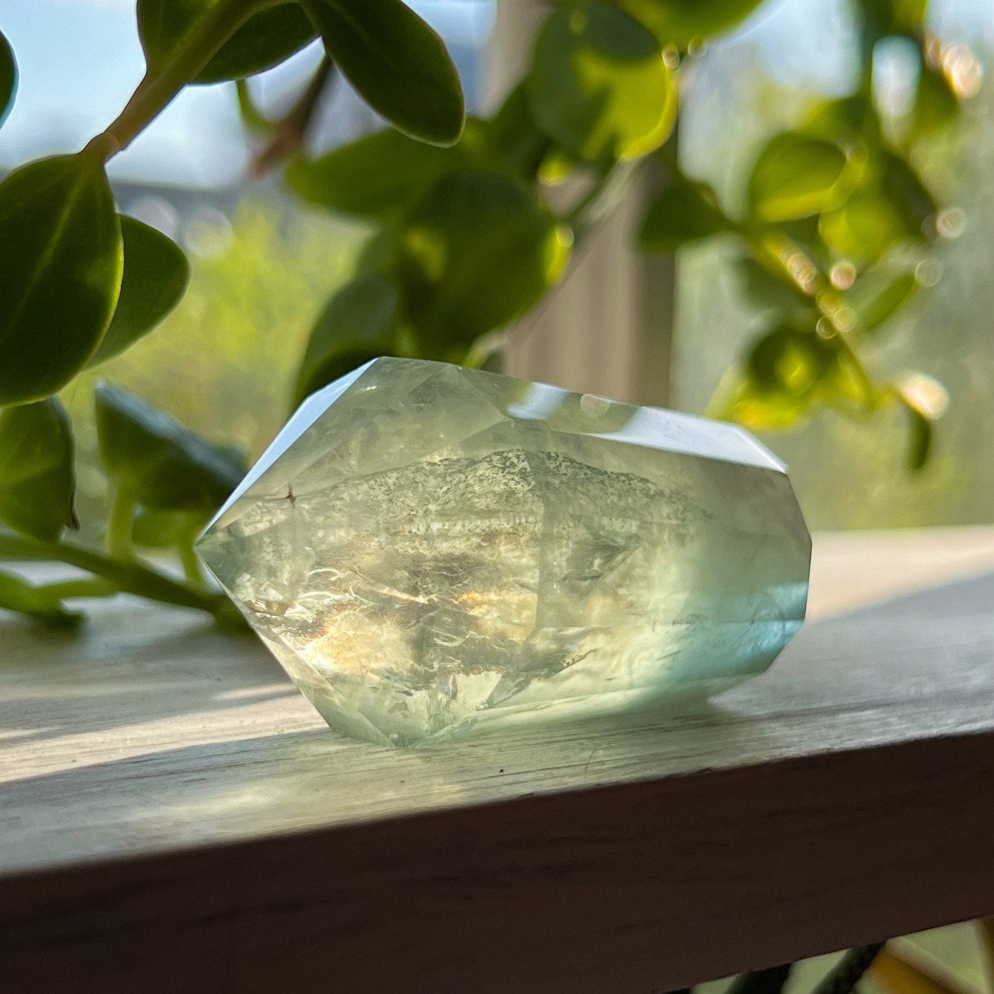 Green Fluorite Vogel with Rainbows