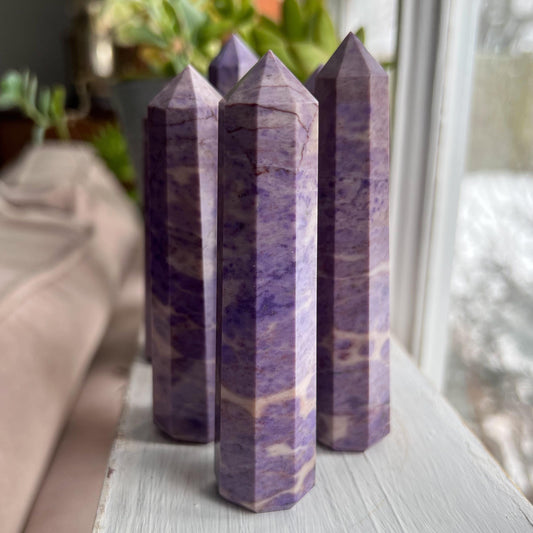 Lavender Jade Obelisk