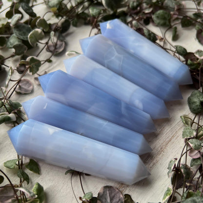 Blue Chalcedony Vogel