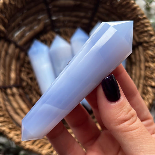 Blue Chalcedony Vogel