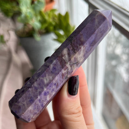 Lavender Jade Obelisk