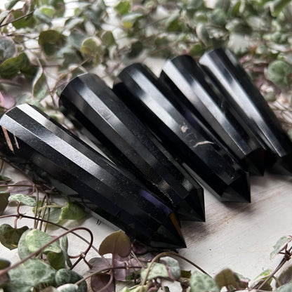 Black Tourmaline Vogel