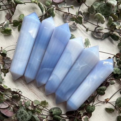 Blue Chalcedony Vogel