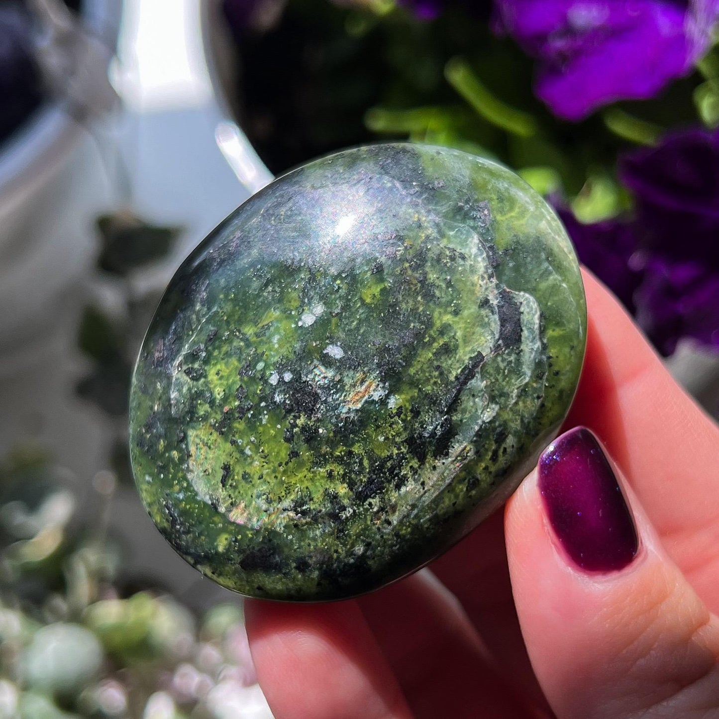 Translucent Serpentine Palm Stone