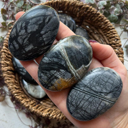 Picasso Marble Palm Stones