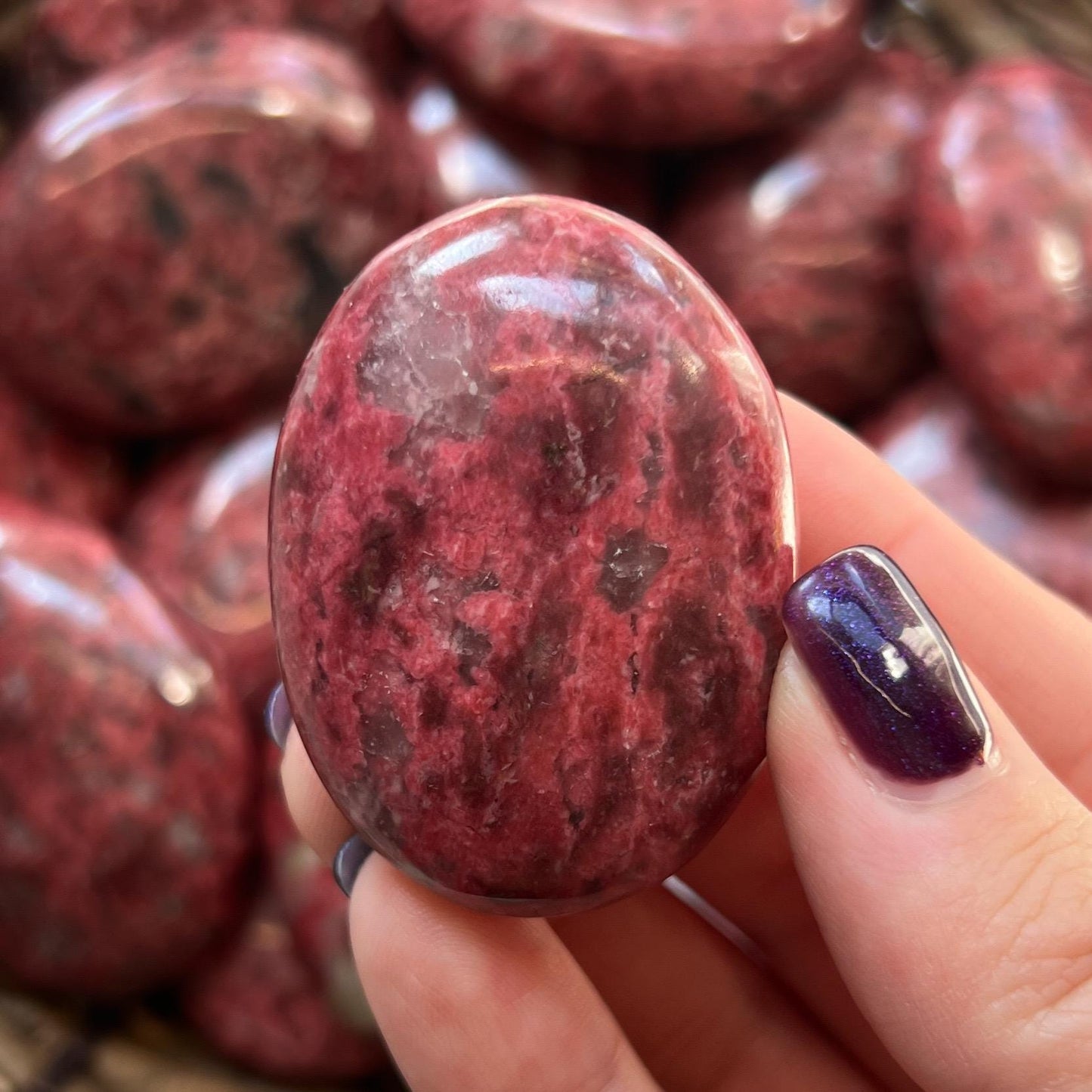 Dark Thulite Palm Stones