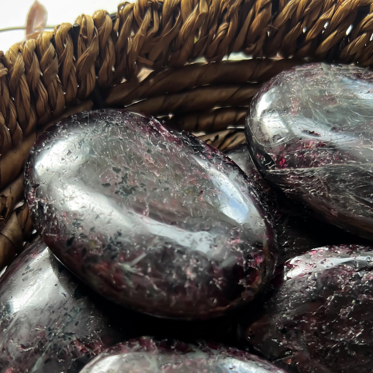 Rhodolite Garnet Palm Stones