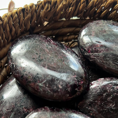 Rhodolite Garnet Palm Stones