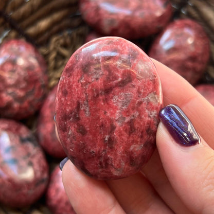 Dark Thulite Palm Stones