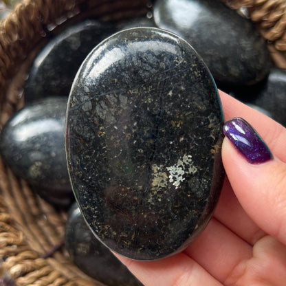 Coppernite Palm Stones