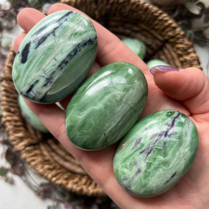 Green Kammererite Palm Stones