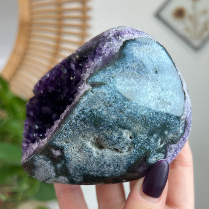 Amethyst Geode Cave