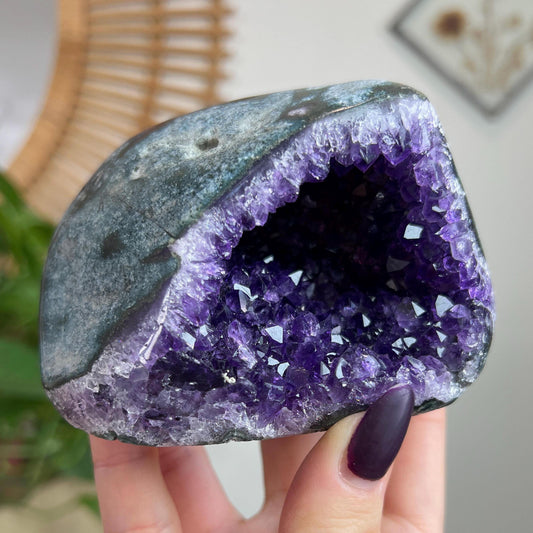 Amethyst Geode Cave