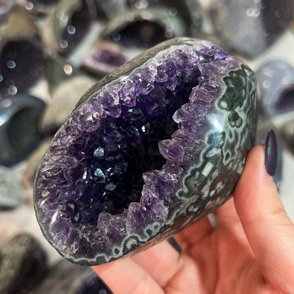 Amethyst Geode Cave