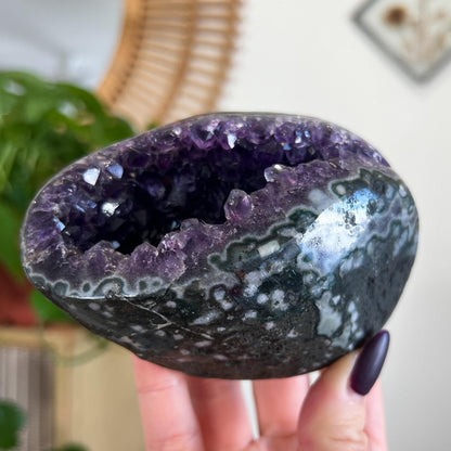 Amethyst Geode Cave