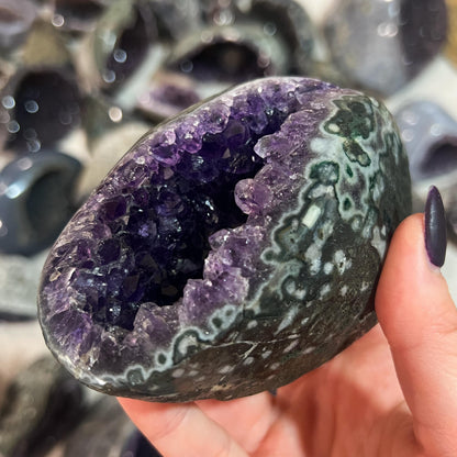 Amethyst Geode Cave