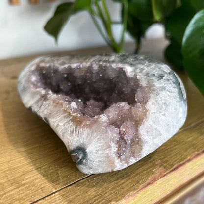 Amethyst Geode Cave