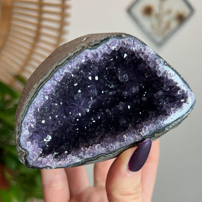 Amethyst Geode Cave