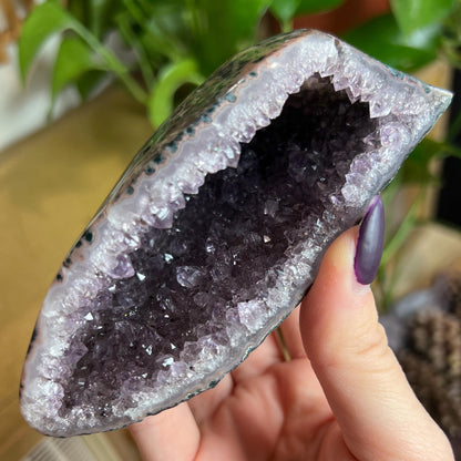 Amethyst Geode Cave