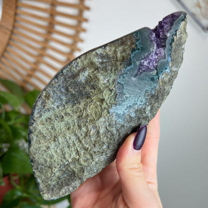 Amethyst Geode Cave