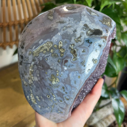 Amethyst Geode Cave
