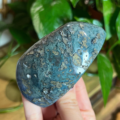 Gray Amethyst Geode Cave
