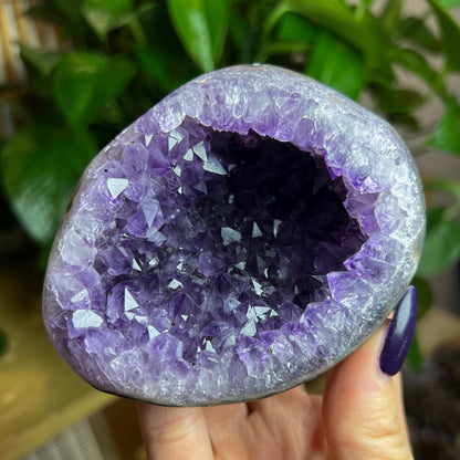 Amethyst Geode Cave